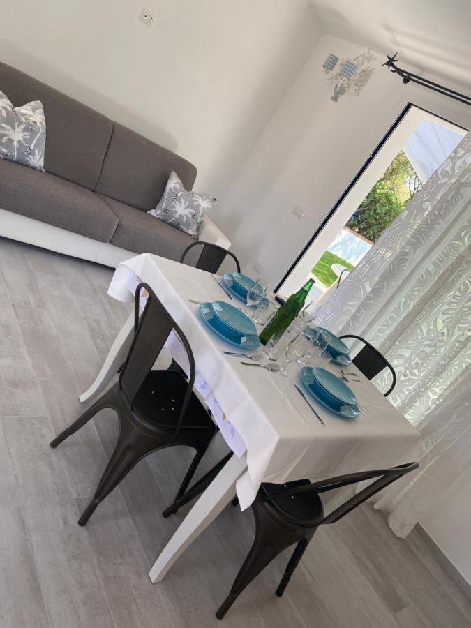 La Casa Sull'Acqua Villa ออลเบีย ภายนอก รูปภาพ
